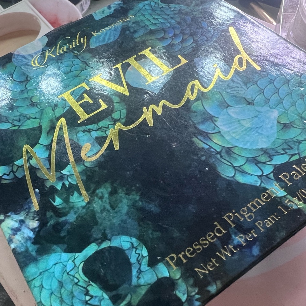 Klarity Cosmetics Evil Mermaid Palette
